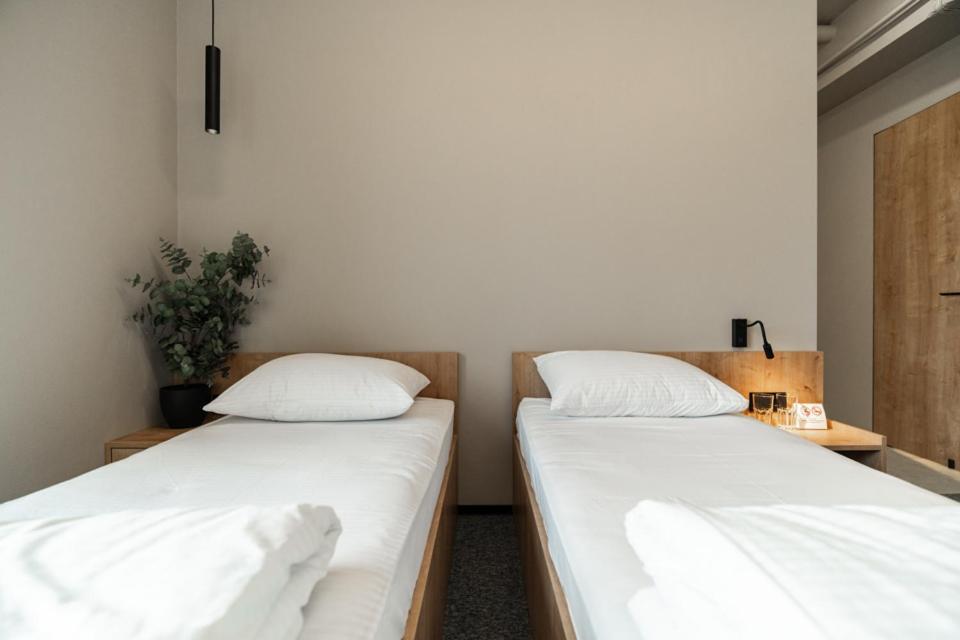 Hotel Miramar Smart Room Kovel Kültér fotó