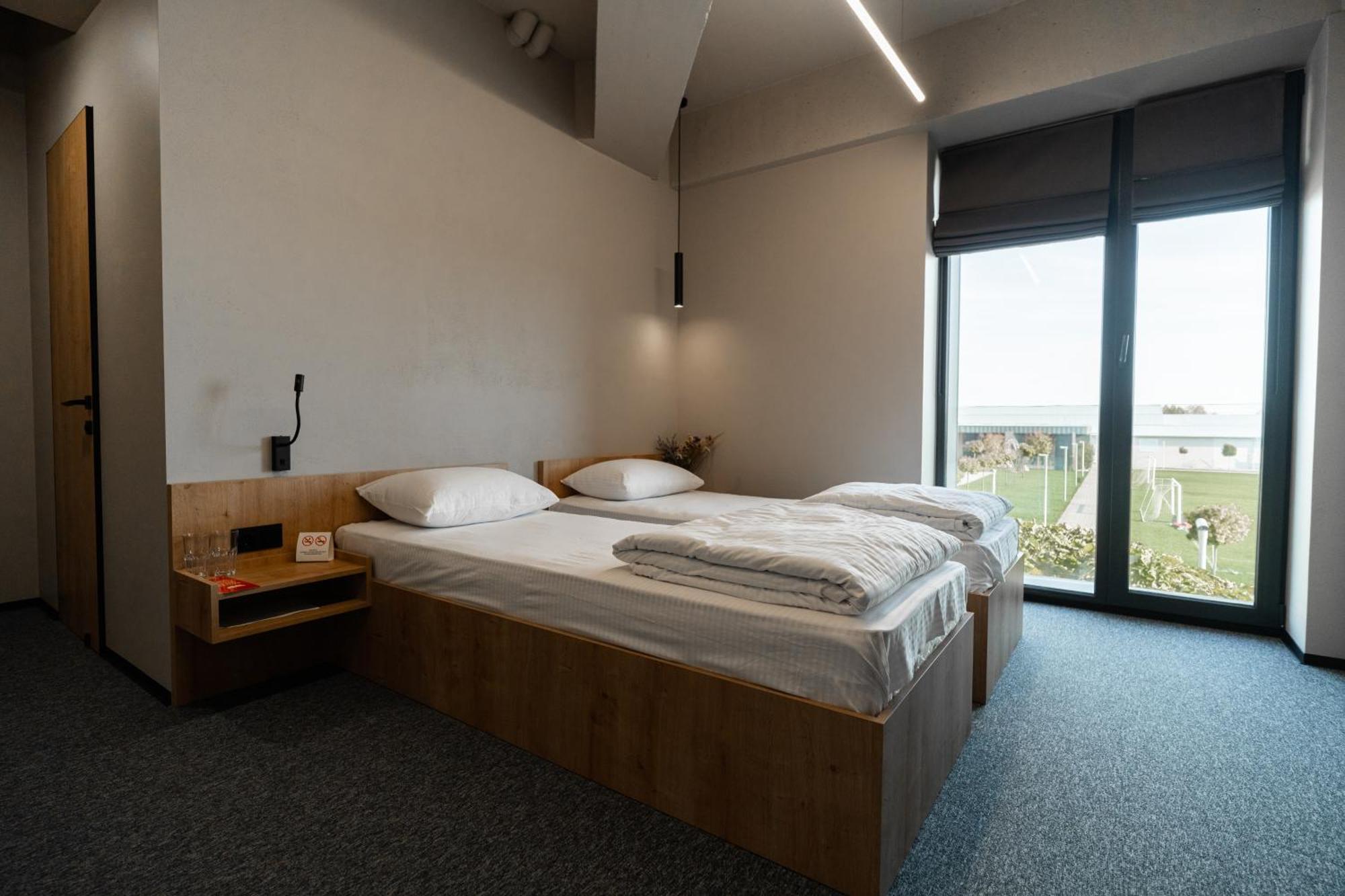 Hotel Miramar Smart Room Kovel Kültér fotó